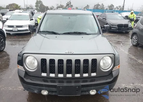 2011 Jeep Patriot Sport из США, поврежденный, VIN 1J4NT1GA2BD267101